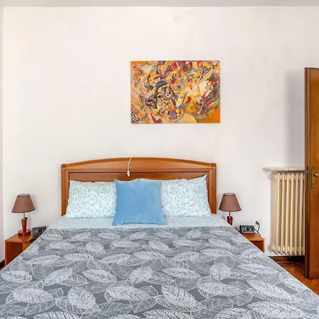 The River Bank House - Casa Con Giardino E Vista Argine Δωμάτια σε οικογενειακή κατοικία