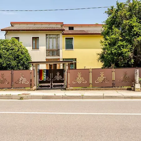 Quarto em Acomodações Particulares The River Bank House - Casa Con Giardino E Vista Argine *